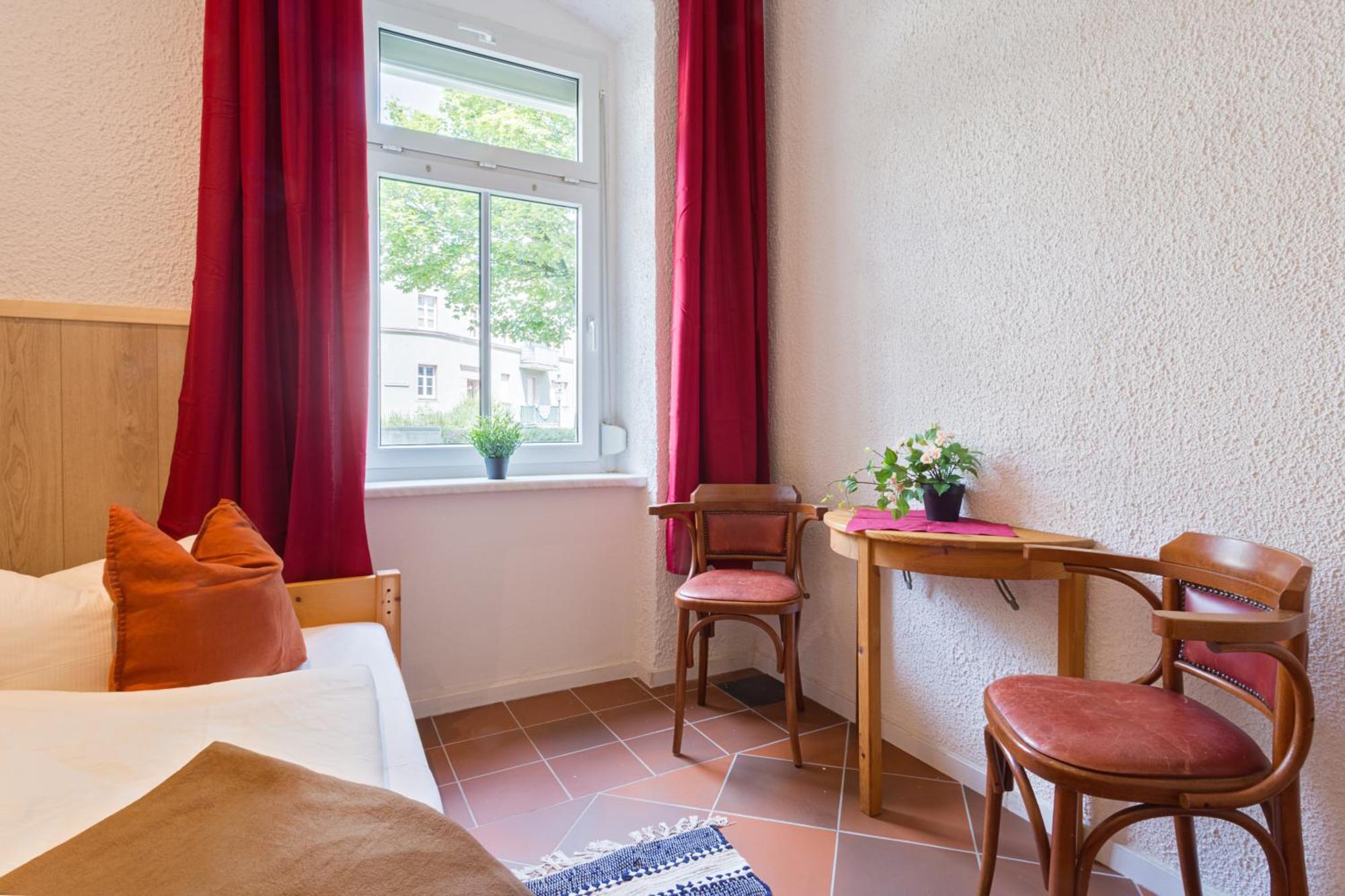Gaestezimmer I Einzelzimmer Mit Gemeinschaftsbad Und Gemeinschaftskueche Chemnitz Exterior foto